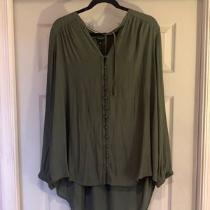 Torrid Button-up Blouse Olive Green Size 2 High Low Long Sleeves Women’s Top